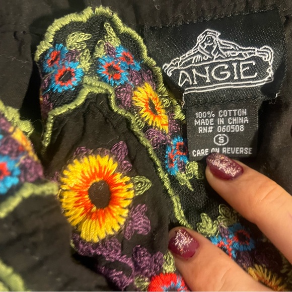 Angie embroidered dress /long tank - Picture 2 of 5